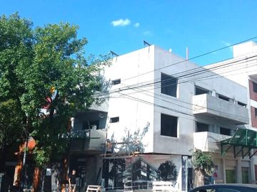 Departamento en Monte Castro