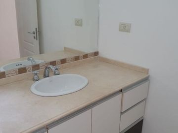 Venta. Casa 3 dormitorios. San Luis, Country Los Quebrachos III