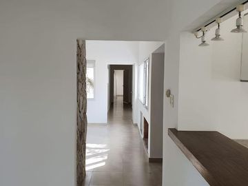 Venta. Casa 3 dormitorios. San Luis, Country Los Quebrachos III