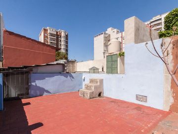 PH 3 amb, Lanús Este centro. Terraza propia. Sin expensas. Venta