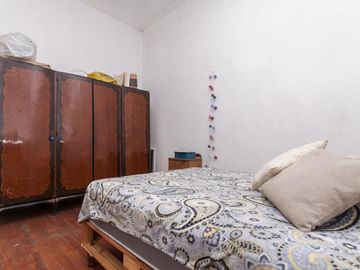 PH 3 amb, Lanús Este centro. Terraza propia. Sin expensas. Venta