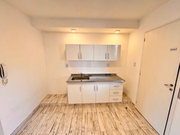 Departamento de 1 dormitorio remodelado, zona Quinta Agronómica, Lavalle al 1800