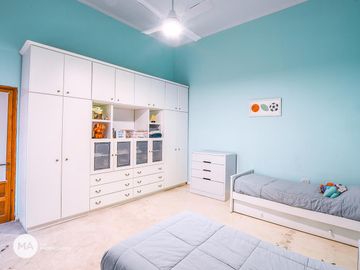 Casa de pasillo 3 dormitorios - Zona Centro, Rosario | Venta