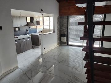 Dúplex en venta - 3 Dormitorios 1 Baño - Cochera - 62Mts2 - San Justo, La Matanza