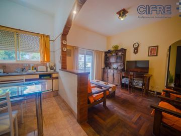PH de 3 ambientes con balcón, patio y parrilla en Villa Devoto