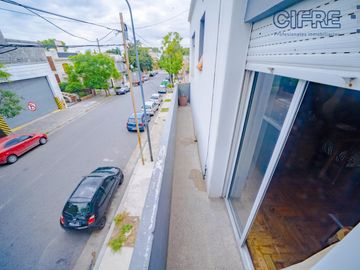 PH de 3 ambientes con balcón, patio y parrilla en Villa Devoto