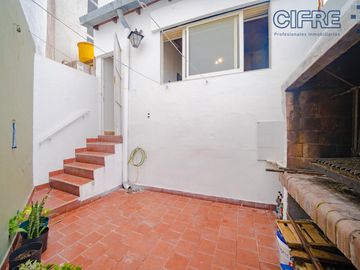 PH de 3 ambientes con balcón, patio y parrilla en Villa Devoto