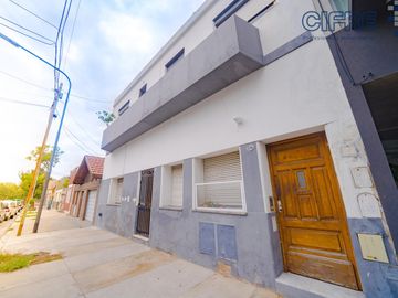 PH de 3 ambientes con balcón, patio y parrilla en Villa Devoto