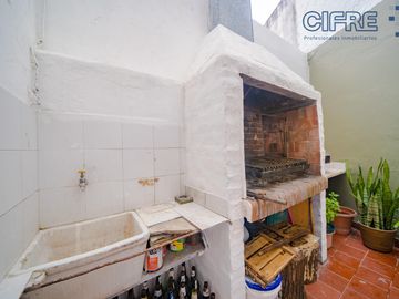 PH de 3 ambientes con balcón, patio y parrilla en Villa Devoto