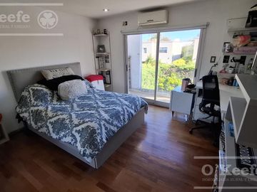 Imponente casa en venta de 5 ambientes en Altos de hudson II, Hudson, Berazategui