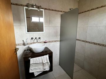 Casa de 2 dormitorios - Venta