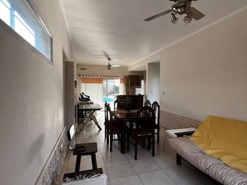 Casa de 2 dormitorios - Venta