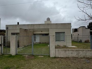 Casa de 2 dormitorios - Venta