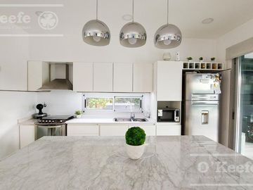 Casa en venta 4 ambientes  barrio cerrado  Barrancas de Iraola. Hudson. Berazategui. Apto credito!