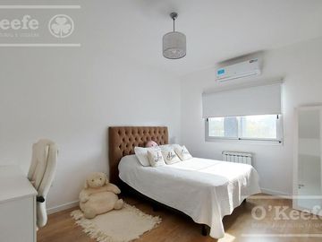 Casa en venta 4 ambientes  barrio cerrado  Barrancas de Iraola. Hudson. Berazategui. Apto credito!
