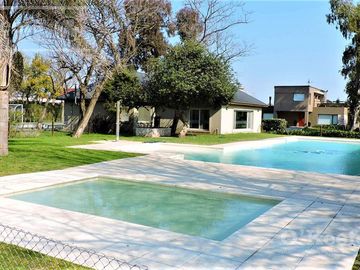 Casa en venta 4 ambientes  barrio cerrado  Barrancas de Iraola. Hudson. Berazategui. Apto credito!