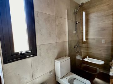 Estrena elegancia y confort:: Casa de Diseño único con vista a los Cerros y Piscina