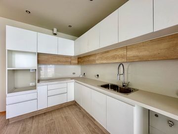 Estrena elegancia y confort:: Casa de Diseño único con vista a los Cerros y Piscina