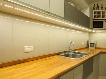 Casa en Venta Parque Leloir con quincho y piscina-Permuta menor valor