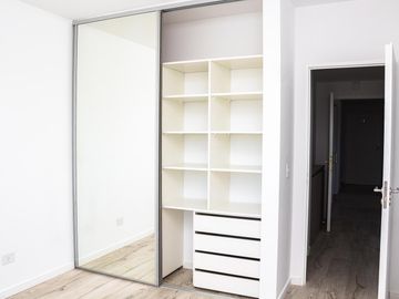 Tigre, a estrenar, excelente 2 ambientes, balcon/parrilla, pileta, gym, categoria