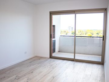 Tigre, a estrenar, excelente 2 ambientes, balcon/parrilla, pileta, gym, categoria