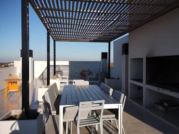 Tigre, a estrenar, excelente 2 ambientes, balcon/parrilla, pileta, gym, categoria
