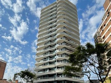 Venta Semipiso 4 Ambientes con Dependencia – Piso 14 – Torre SELENE, La Lucila