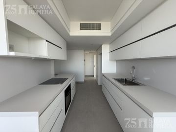 Venta Semipiso 4 Ambientes con Dependencia – Piso 14 – Torre SELENE, La Lucila