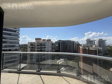Venta Semipiso 4 Ambientes con Dependencia – Piso 14 – Torre SELENE, La Lucila