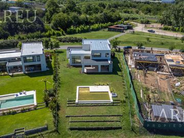 Casa en Venta en Pilara, La Calesa