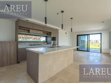 Casa en Venta en Pilara, La Calesa