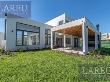 Casa en Venta en Pilara, La Calesa