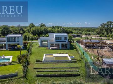 Casa en Venta en Pilara, La Calesa