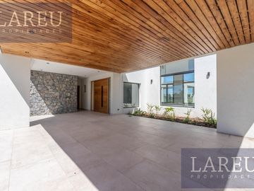 Casa en Venta en Pilara, La Calesa