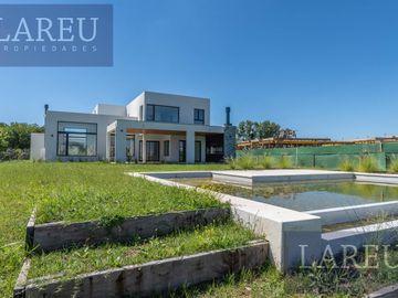 Casa en Venta en Pilara, La Calesa