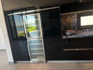 Casa en venta a la Laguna. Puertos. Barrio Marinas