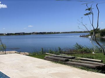 Casa en venta a la Laguna. Puertos. Barrio Marinas