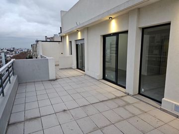 Dpto 2 amb a estrenar, 8° A, 70 m2 total, c/balcón al fte, Liniers.