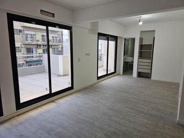 Dpto 2 amb a estrenar, 8° A, 70 m2 total, c/balcón al fte, Liniers.