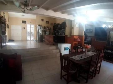Quinta en venta - 4 Dormitorios 4 Baños - 1.980Mts2 - Paso del Rey