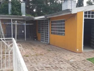 Quinta en venta - 4 Dormitorios 4 Baños - 1.980Mts2 - Paso del Rey
