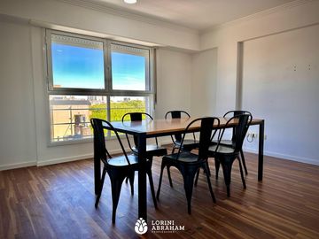 VENTA  piso  3 Ambientes . Excelente estado .Macrocentro !