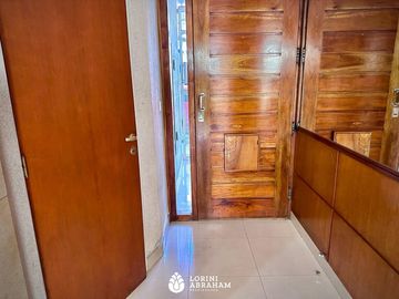 VENTA  piso  3 Ambientes . Excelente estado .Macrocentro !