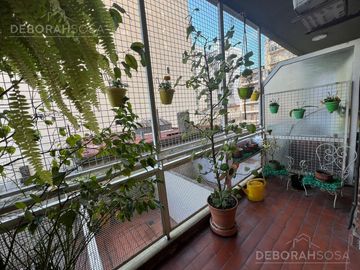 Departamento en venta tres ambientes en Caballito  Av. Rivadavia