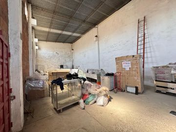 Galpón en  Venta excelente zona