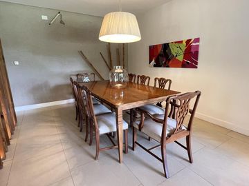 OPORTUNIDAD ! Impecable Casa  al Lago en Venta en Los Castores - Nordelta