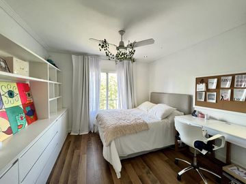 OPORTUNIDAD ! Impecable Casa  al Lago en Venta en Los Castores - Nordelta