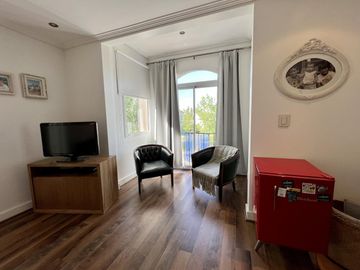 OPORTUNIDAD ! Impecable Casa  al Lago en Venta en Los Castores - Nordelta