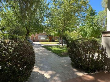 VENTA Casa Barrio La Celina-1100m-Garage-playroom-Maschwitz
