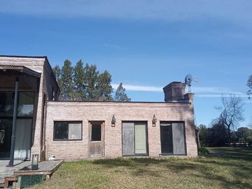 Oportunidad Excelente Casa - Chacras del Paraná - Zarate